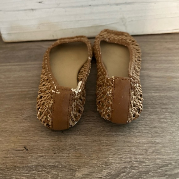 Old Navy Brown Woven Flats - Picture 4 of 6